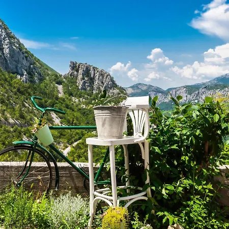 Stonehouse Korlat With Open-air Jacuzzi Villa *