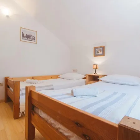 Stonehouse Korlat With Open-air Jacuzzi 别墅 Podspilje (Split)