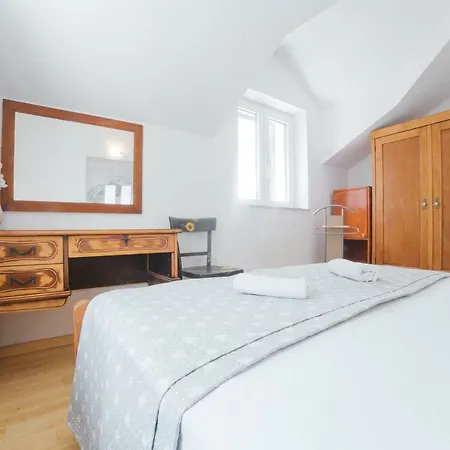 Stonehouse Korlat With Open-air Jacuzzi 别墅 Podspilje (Split)